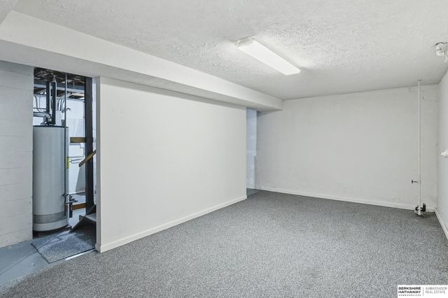 1328 Washington Street, Omaha, NE 68107