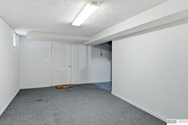 1328 Washington Street, Omaha, NE 68107