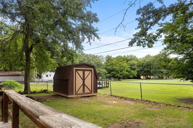 114581 Castaway Court, Eufaula, OK 74432