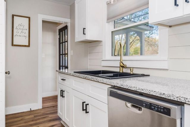 1705 SW Walnut Street, Blue Springs, MO 64015