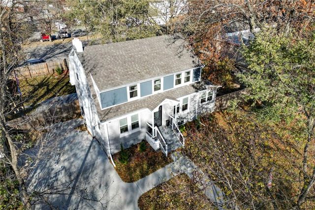 1705 SW Walnut Street, Blue Springs, MO 64015