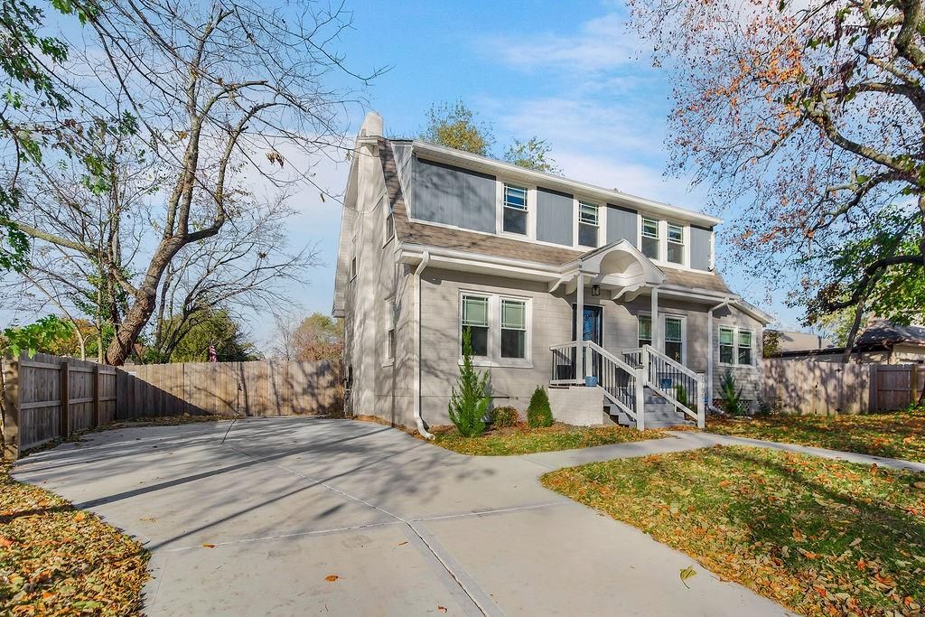 1705 SW Walnut Street, Blue Springs, MO 64015