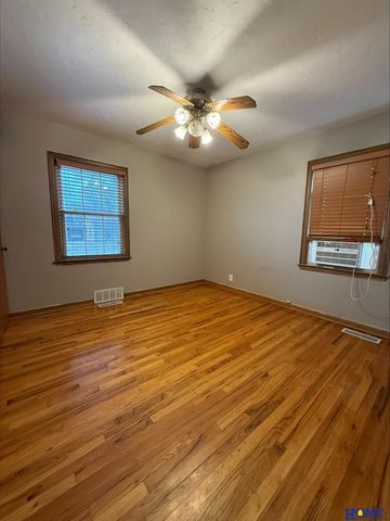 4025 L Street, Lincoln, NE 68510