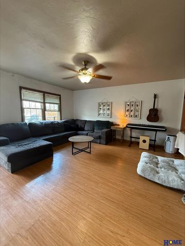 4025 L Street, Lincoln, NE 68510