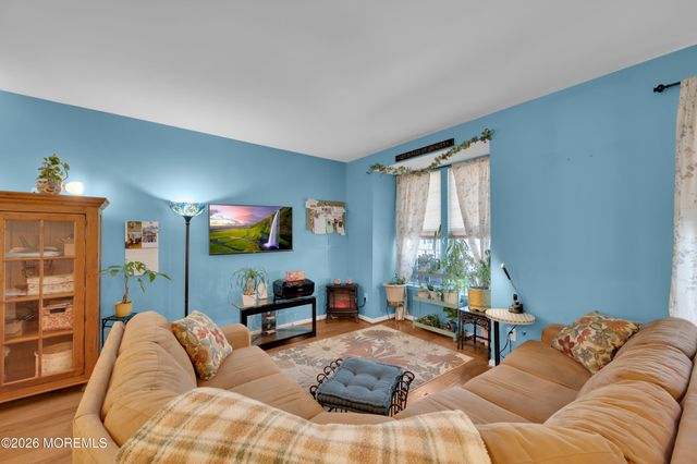 111 Spirit Way, Brick, NJ 08723