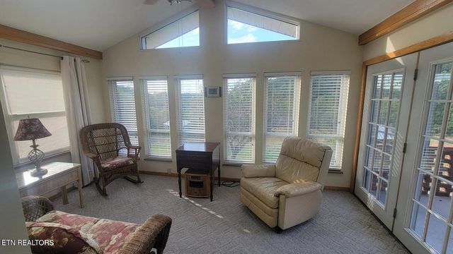 339 Sparks Landing Rd, Maynardville, TN 37807