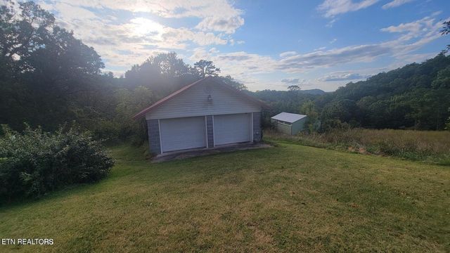 339 Sparks Landing Rd, Maynardville, TN 37807