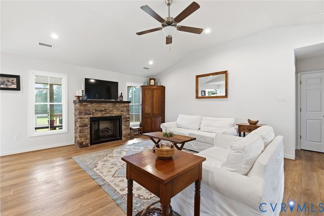 2927 Poorhouse Rd, Goochland, VA 23063