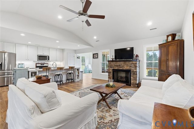2927 Poorhouse Rd, Goochland, VA 23063