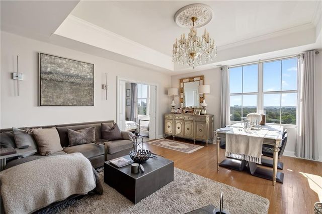 2881 Peachtree Road NE 1102, Atlanta, GA 30305