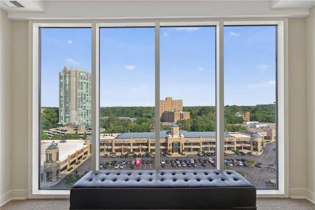 2881 Peachtree Road NE 1102, Atlanta, GA 30305