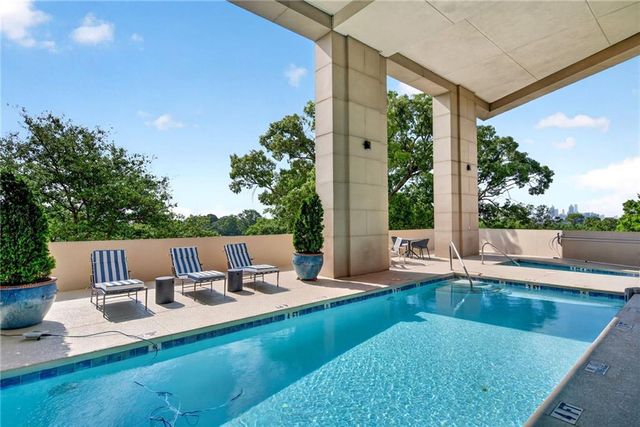 2881 Peachtree Road NE 1102, Atlanta, GA 30305