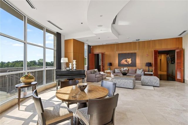 2881 Peachtree Road NE 1102, Atlanta, GA 30305