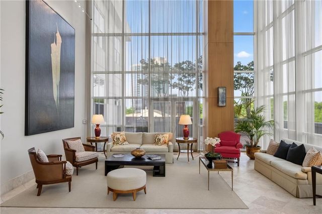 2881 Peachtree Road NE 1102, Atlanta, GA 30305