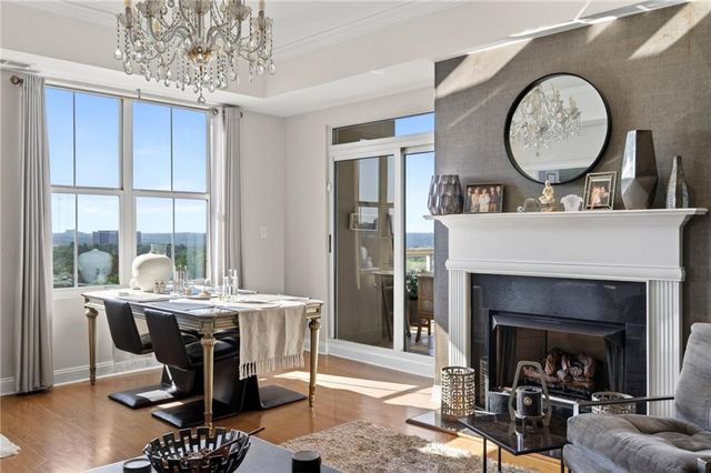 2881 Peachtree Road NE 1102, Atlanta, GA 30305