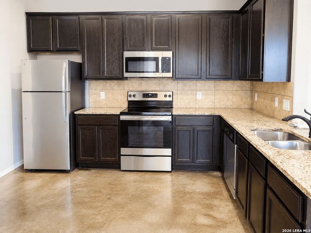 343 Emma Dr, New Braunfels, TX 78130