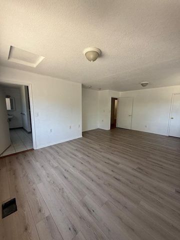 236 S Caves Avenue, Cave Junction, OR 97523