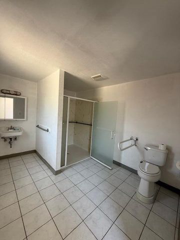 236 S Caves Avenue, Cave Junction, OR 97523