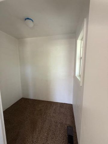 236 S Caves Avenue, Cave Junction, OR 97523