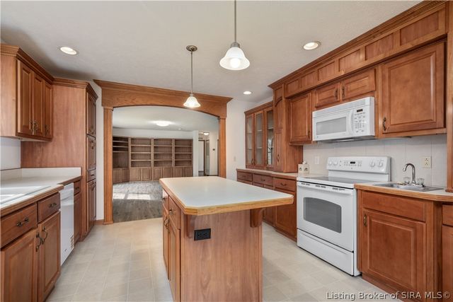 831 Greenrow Drive, Lanesville, IN 47136