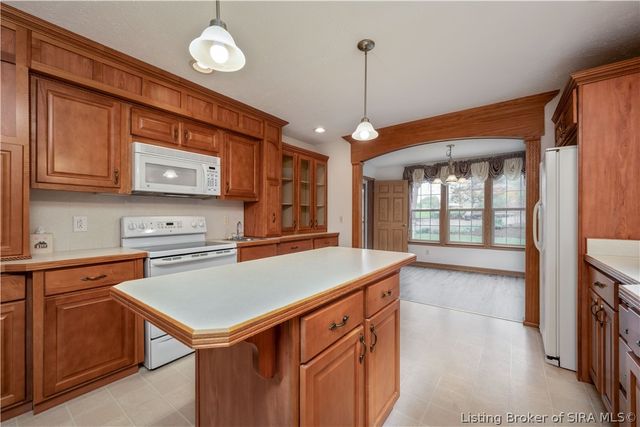 831 Greenrow Drive, Lanesville, IN 47136