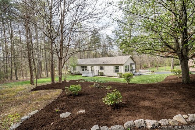 831 Greenrow Drive, Lanesville, IN 47136