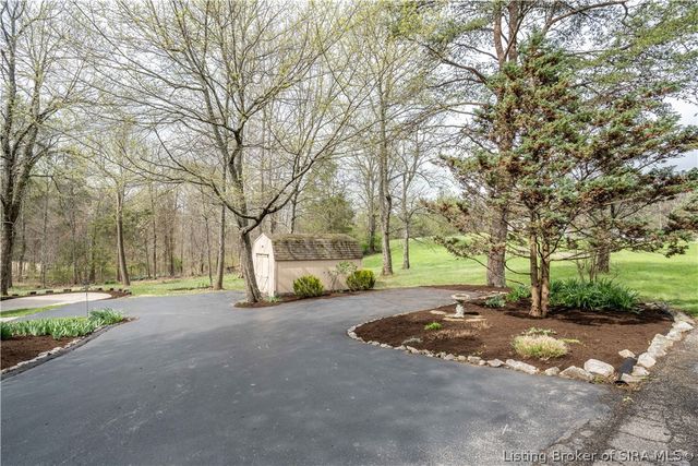 831 Greenrow Drive, Lanesville, IN 47136