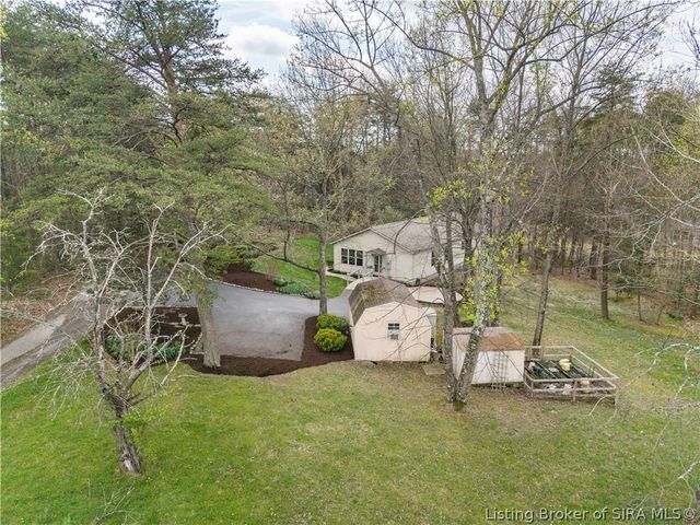 831 Greenrow Drive, Lanesville, IN 47136