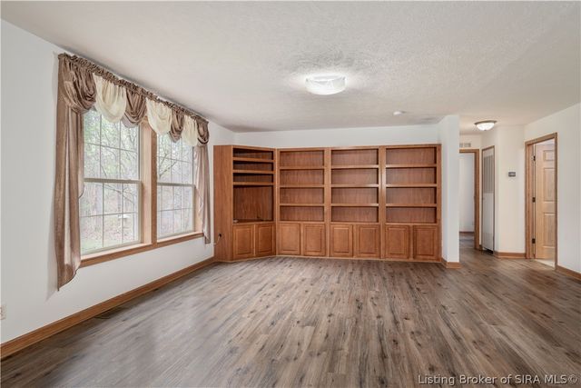 831 Greenrow Drive, Lanesville, IN 47136