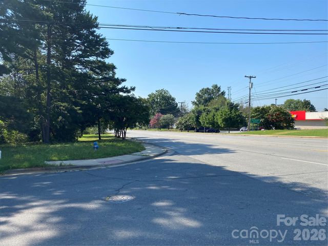 2 Wood Avenue, Salisbury, NC 28144
