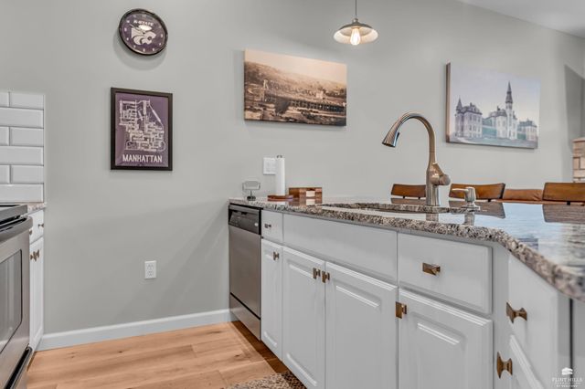 2211 College Avenue Unit 102, Manhattan, KS 66502