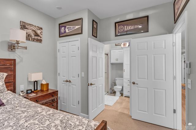 2211 College Avenue Unit 102, Manhattan, KS 66502