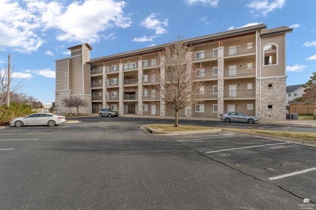 2211 College Avenue Unit 102, Manhattan, KS 66502