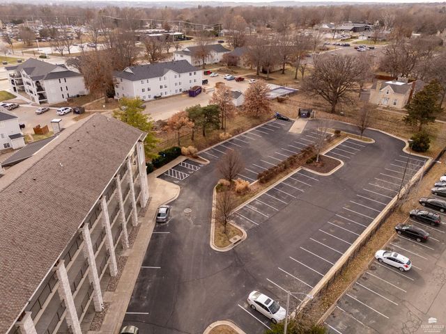 2211 College Avenue Unit 102, Manhattan, KS 66502