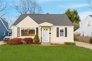 228 London Avenue, Pawtucket, RI 02861