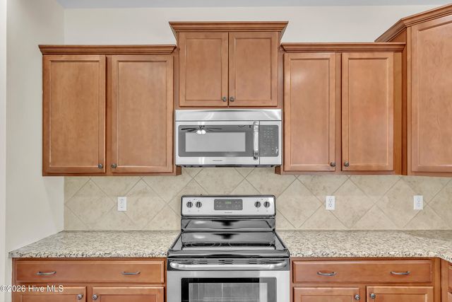 501 Shad Boat Court, Jacksonville, NC 28546