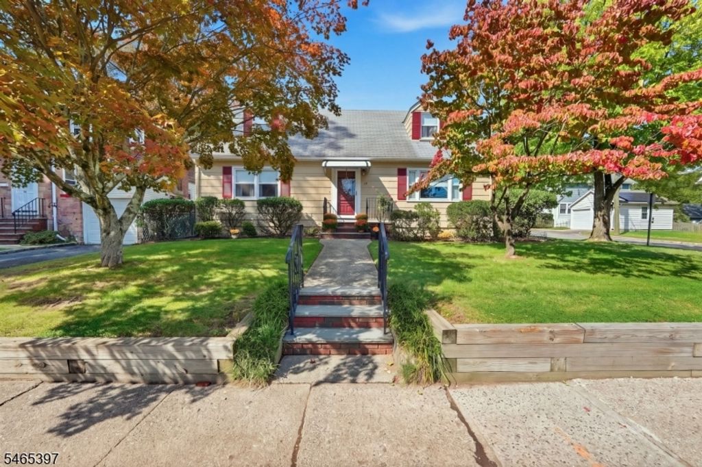 116 Grove Ave, Verona Twp., NJ 07044 — photo 2