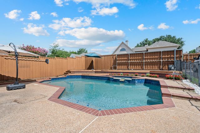 669 Water Oak Drive, Plano, TX 75025