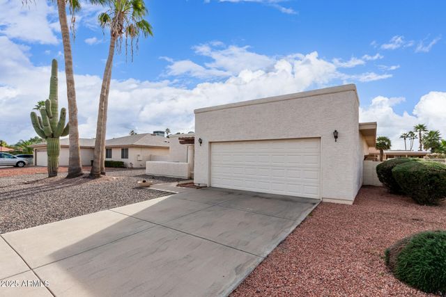 10505 E SILVERTREE Drive, Sun Lakes, AZ 85248