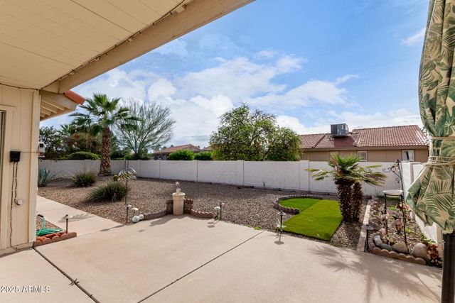 10505 E SILVERTREE Drive, Sun Lakes, AZ 85248