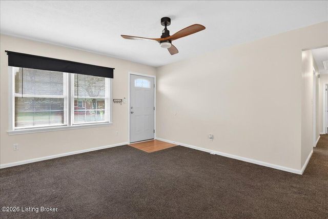 4017 Carbine Ln, Louisville, KY 40229