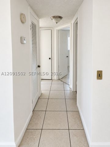 6034 SW 37th St 10, Miramar, FL 33023