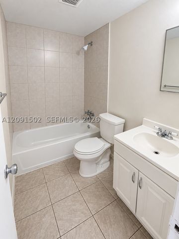 6034 SW 37th St 10, Miramar, FL 33023
