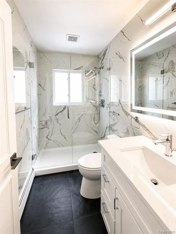 475 S Adams Road 10, Birmingham, MI 48009