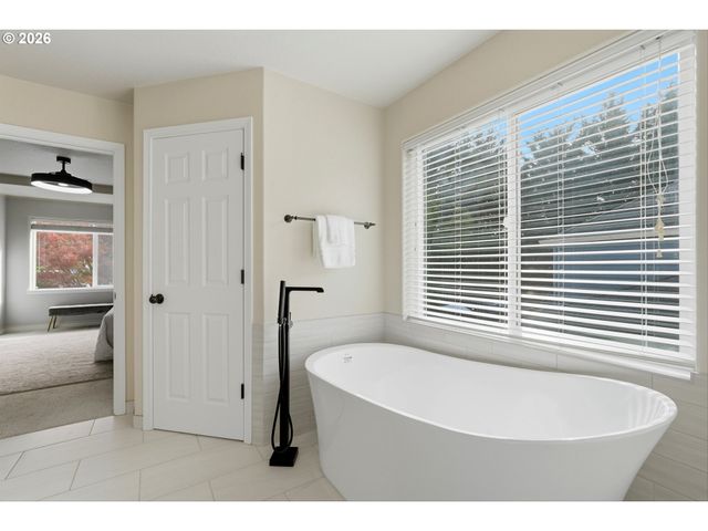 134 N ARGYLE Ct, Newberg, OR 97132