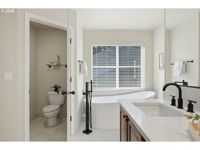 134 N ARGYLE Ct, Newberg, OR 97132