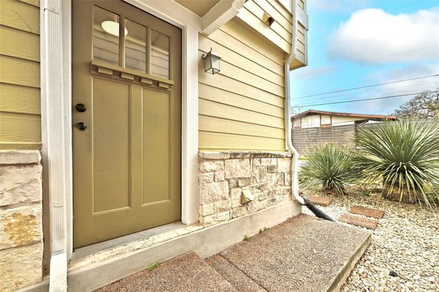 2909 Saville LOOP 10c, Austin, TX 78741