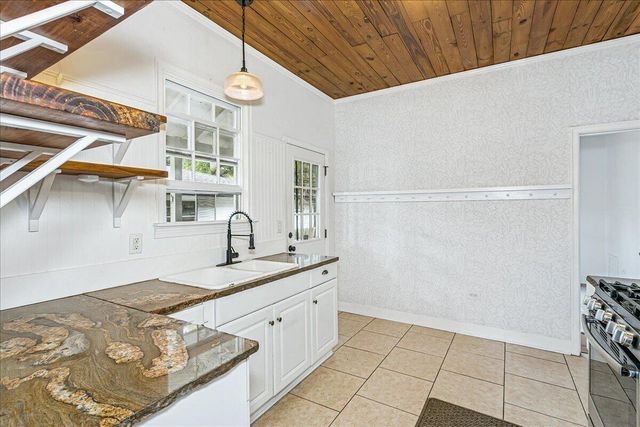 1920 W Gregory Street, Pensacola, FL 32502