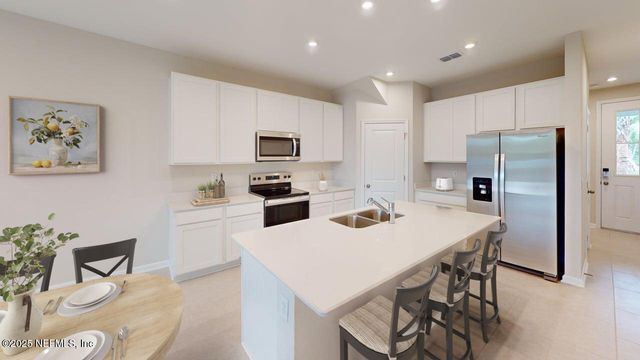 1039 EGRET BRANCH Way, Jacksonville, FL 32218