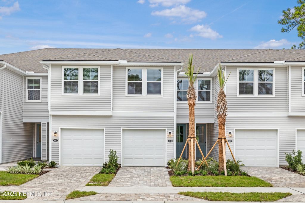 1039 EGRET BRANCH Way, Jacksonville, FL 32218